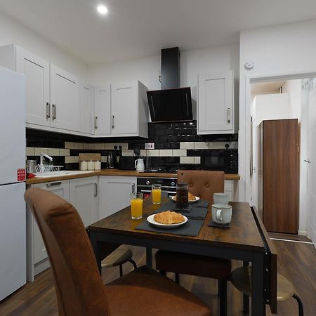 Stylish Apartment In City Centre - Walk Everywhere Cardiff Ngoại thất bức ảnh
